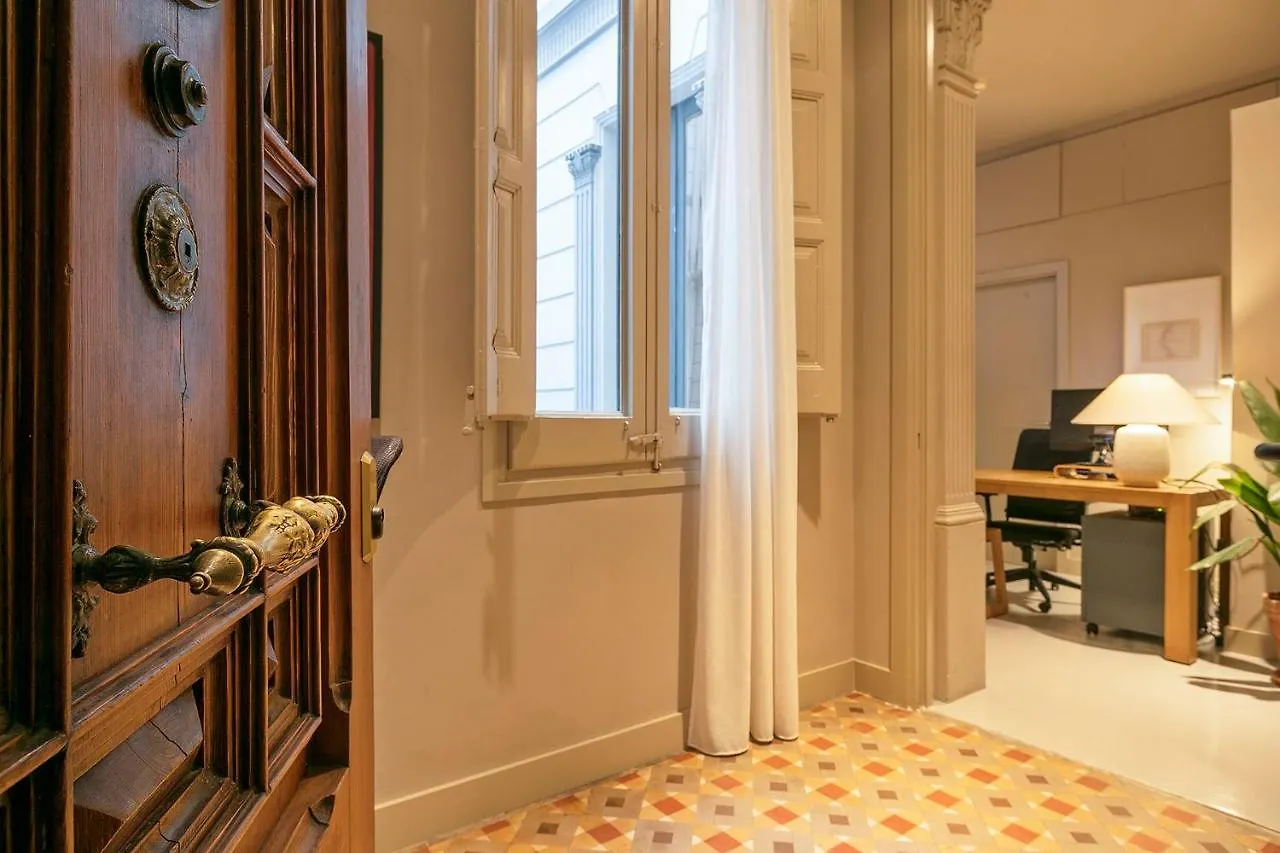Uma Suites Pau Claris Barcelona 3*,  Spanien