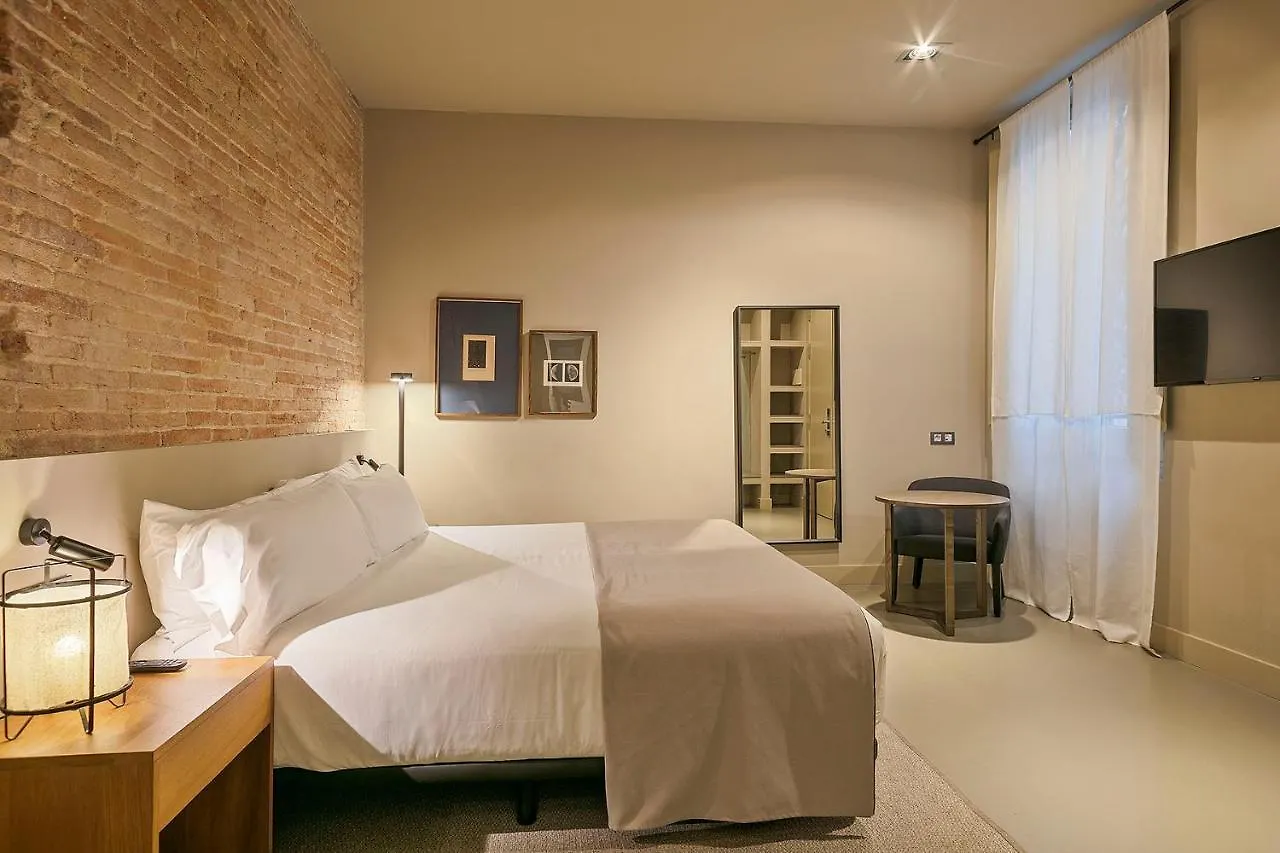 Affittacamere Uma Suites Pau Claris Barcellona