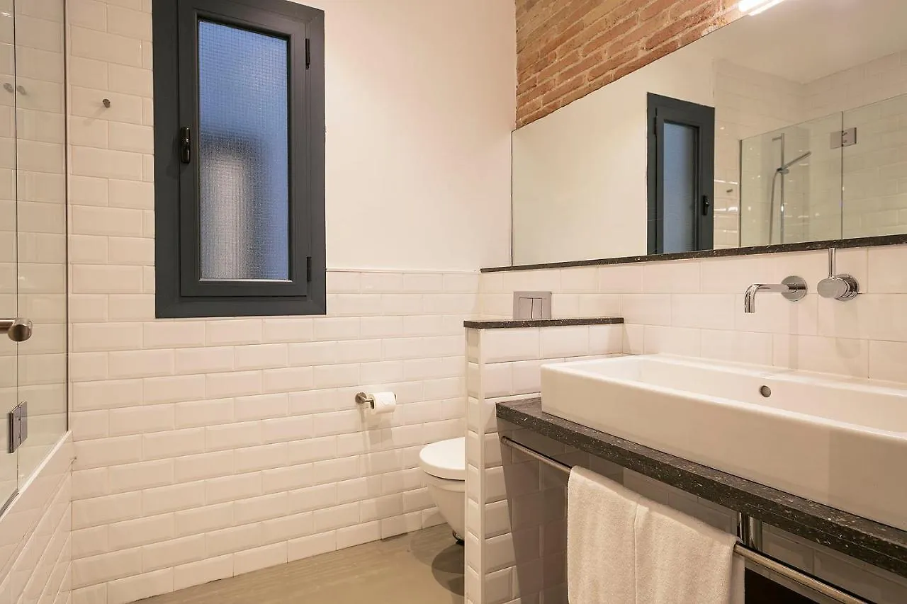 Uma Suites Pau Claris Barcellona